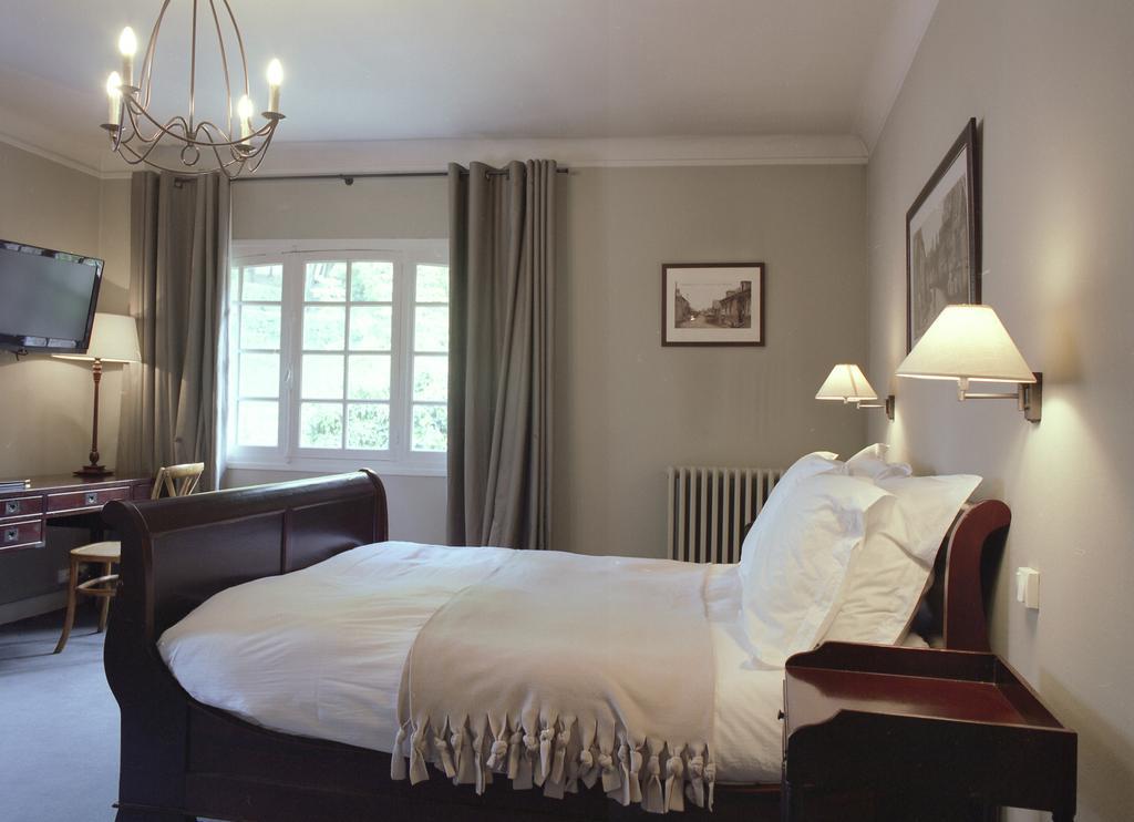 Hotel La Licorne & Spa Lyons-la-Forêt Zimmer foto