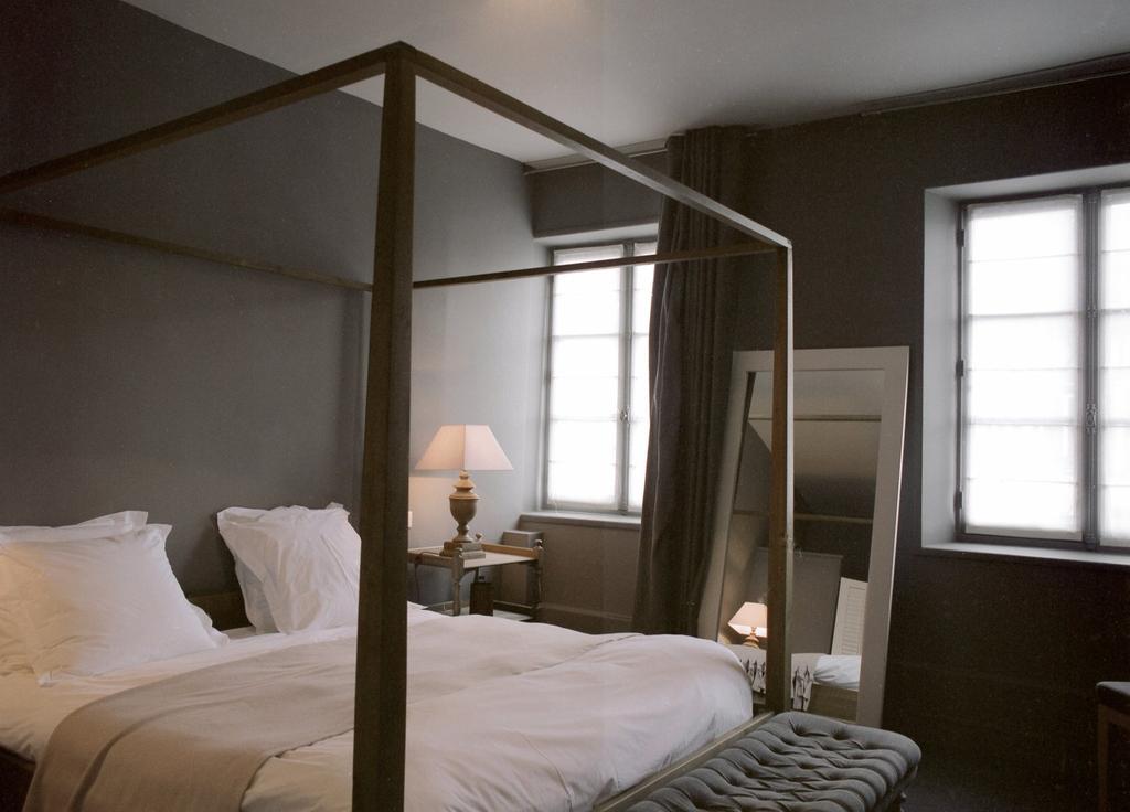 Hotel La Licorne & Spa Lyons-la-Forêt Zimmer foto